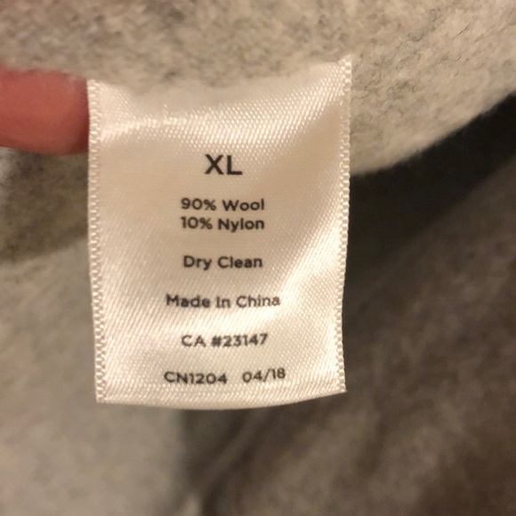 Talbots dk gray wool blazer w/lt grey interior. - Picture 7 of 8